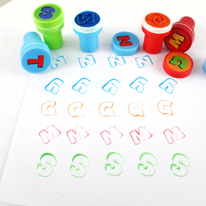 Zhang Qu niños 26 sellos digitales lindos sellos de dibujos animados de plástico pequeños sellos con varios patrones