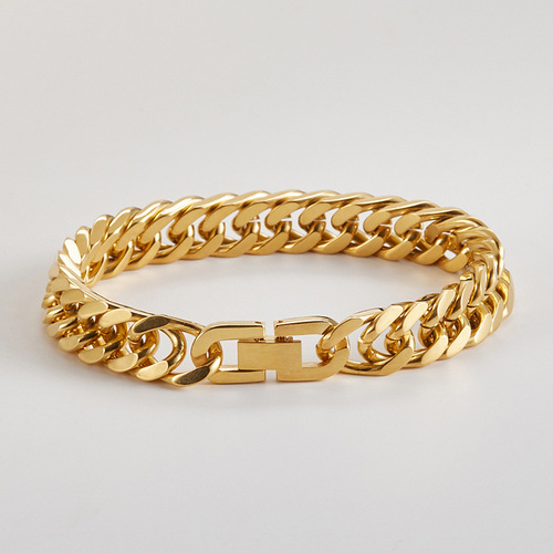Hot-selling classic retro stainless steel bracelet with Cuban four-sided chain, popular both domestically and internationally.