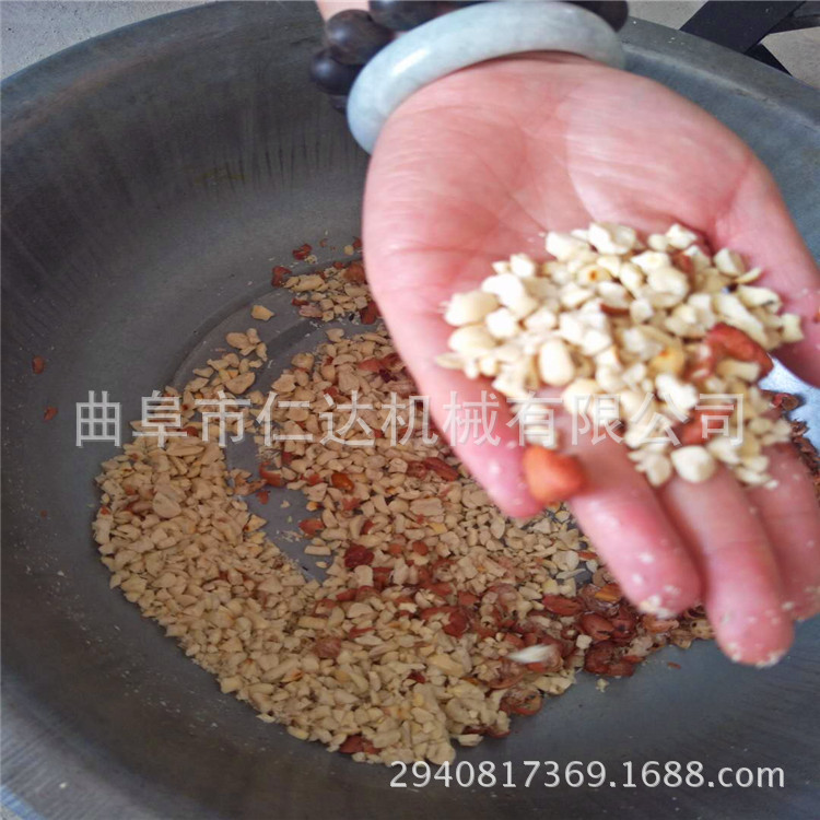 燕麦压扁机 粮食破碎机 河北高粱破碎机图片粮食加工设备是rd-330