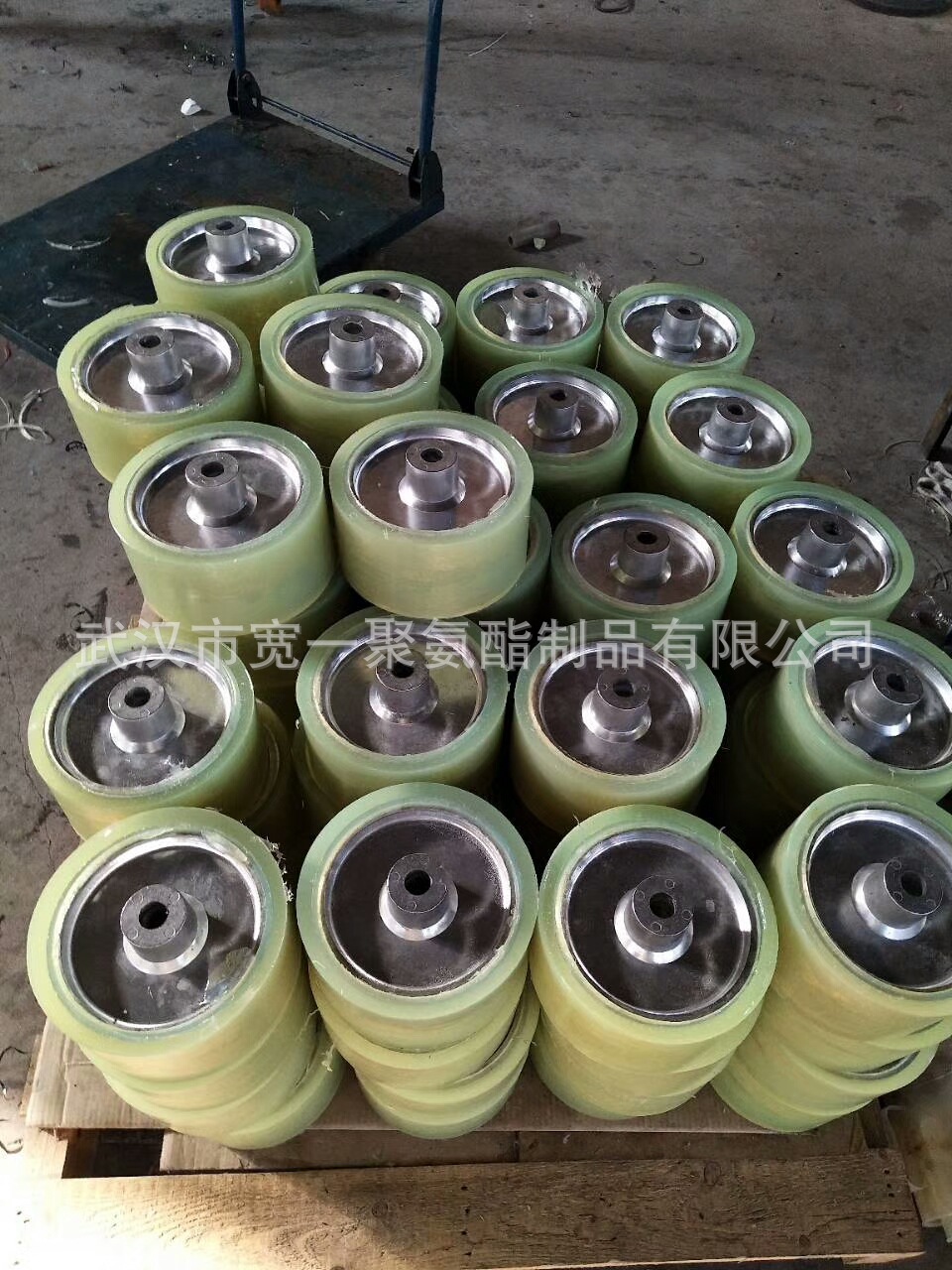 供应湖北武汉机械设备用聚氨酯包胶轮加工