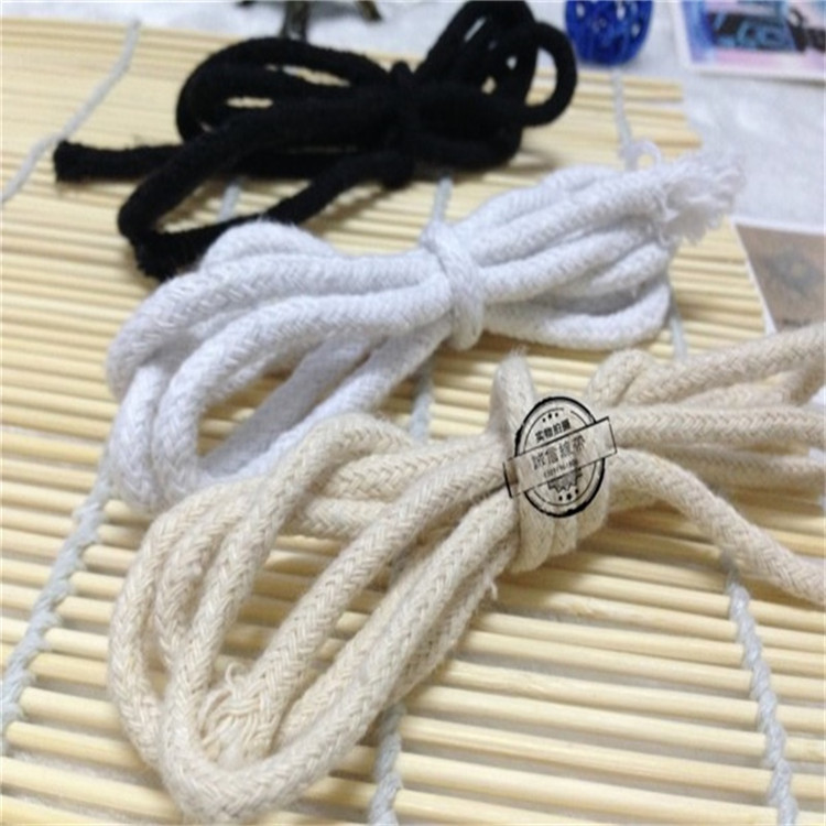 direct deal 4-5mm Cored round cotton rope Black and white Beam port Drawstring Hanging sign lighting decoration diy Twine