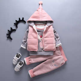 代销冬季新款加绒加厚儿童套装 卡通梅花鹿绣花卫衣三件套1063
