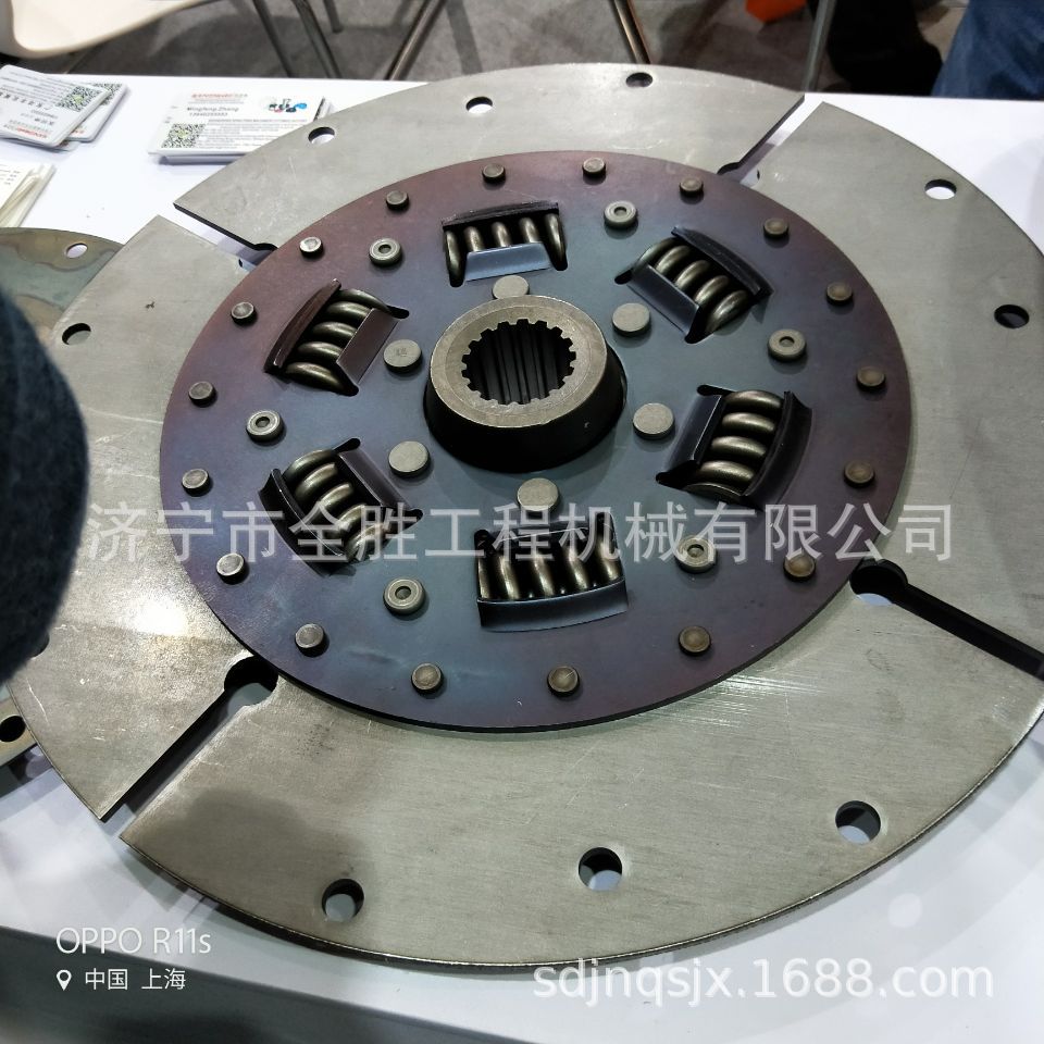 D65E-12推土机减震器 14X-12-111102 水箱 履带总成