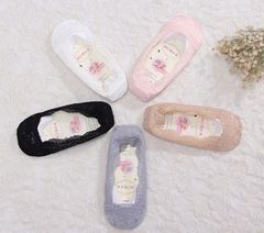 Summer Korean-style lace invisible socks for women and girls, non-slip shallow mouth boat socks, wholesale sock manufacturer