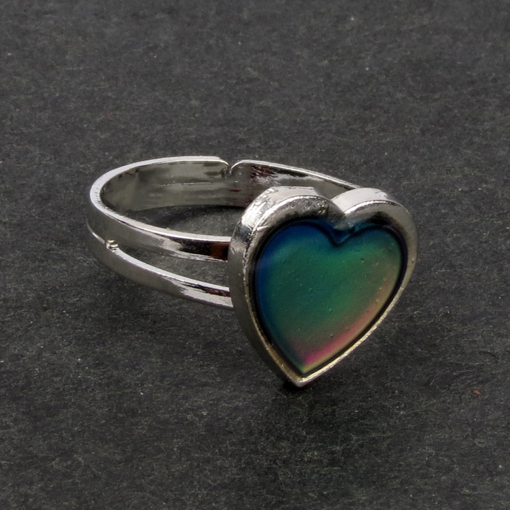 Fashion Heart Color Changing Ring display picture 6