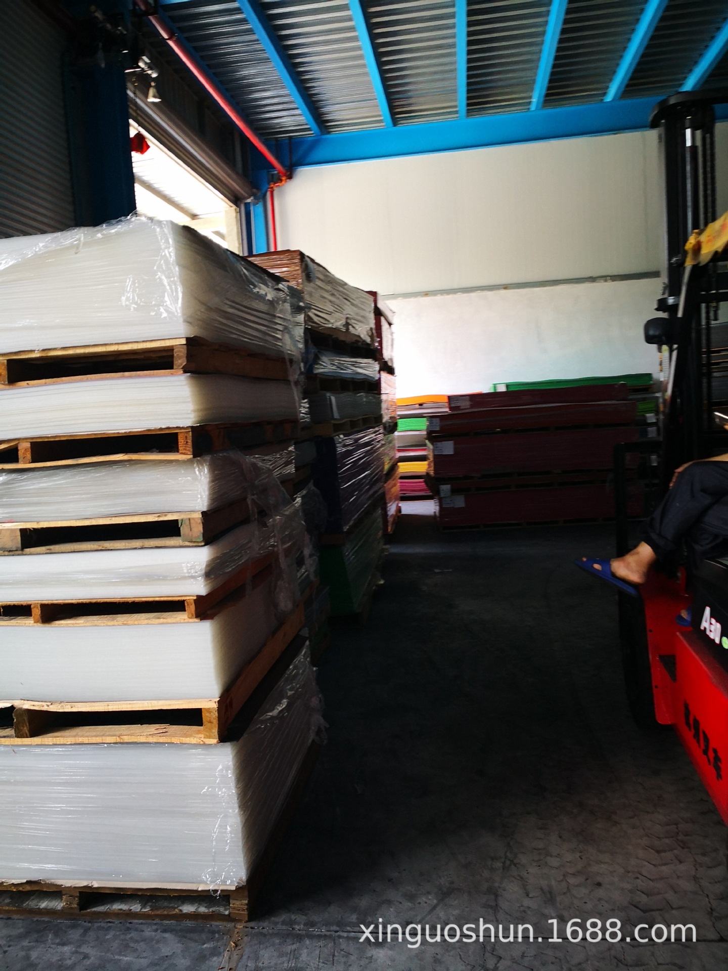 可定制372高透光颜色灯箱板平面字1.5-5mm*1250*2500挤出压克力板