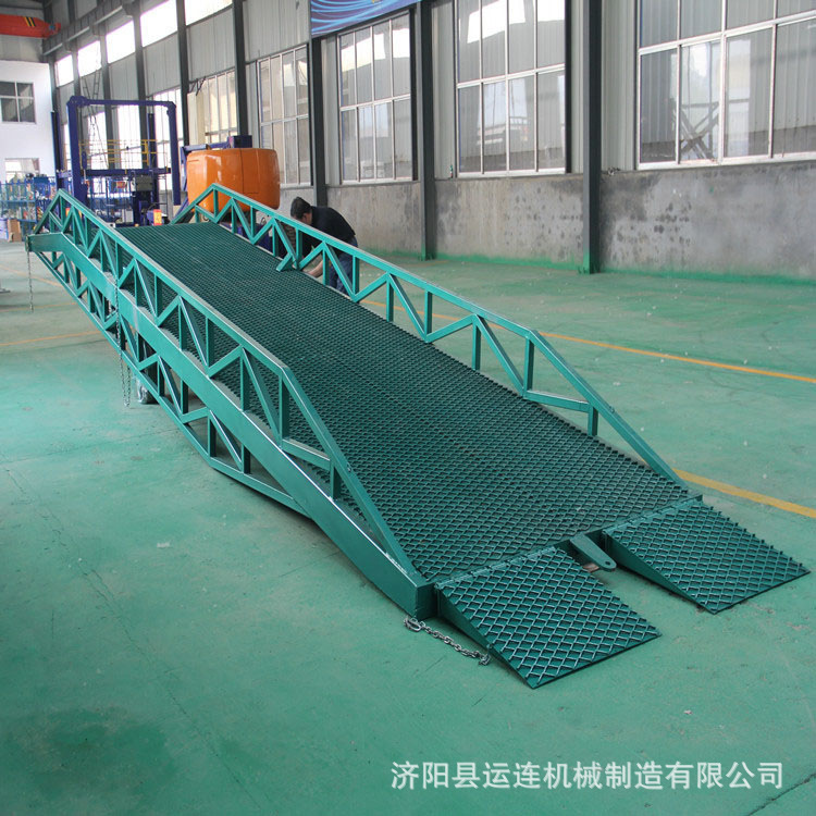 Moving axle Container Loading and unloading elevator Electric Hydraulic pressure Car ladder move Lifting platform