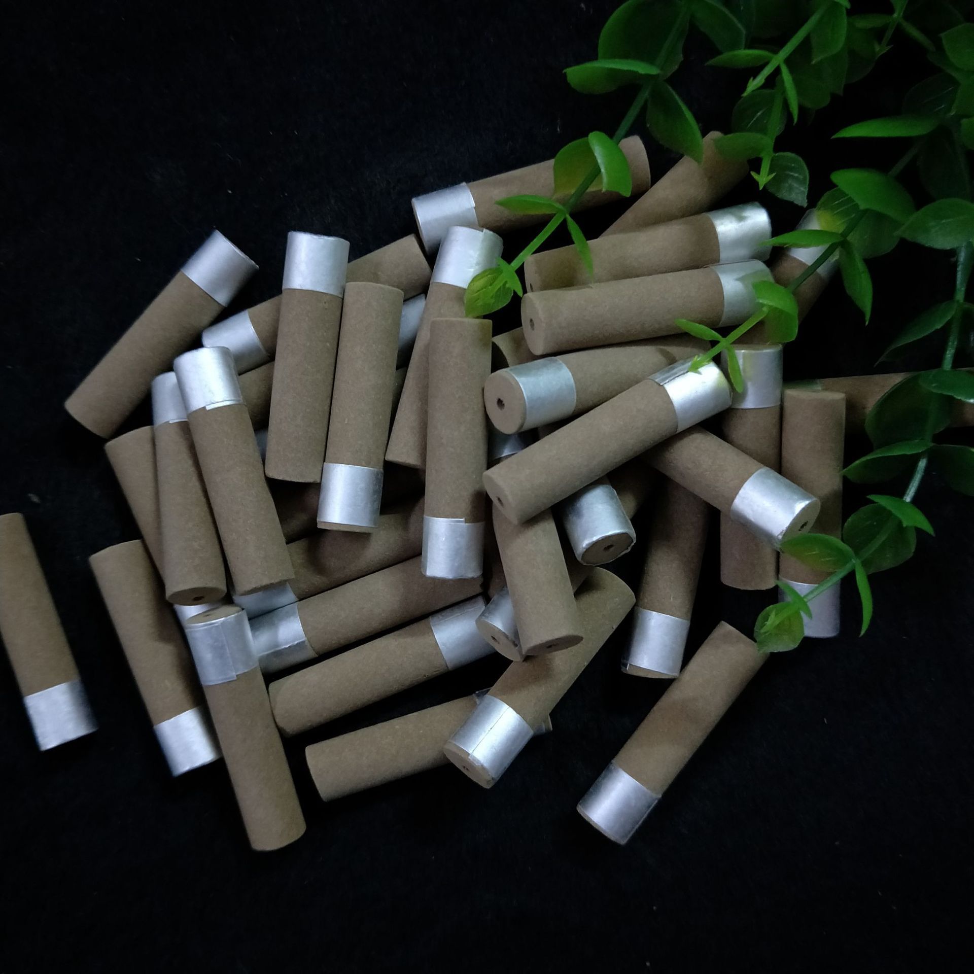 艾灸贴五倍能量加长加粗南阳厂家艾灸条10*40mm含底座艾柱贴|ms
