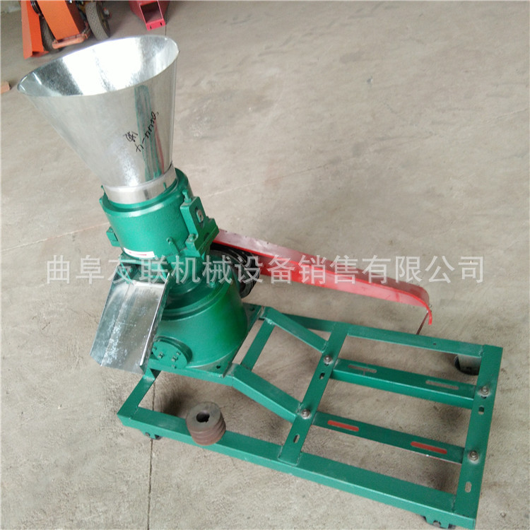 优质秸秆饲料颗粒机 单相电家用饲料机 养殖场专用饲料颗粒机21