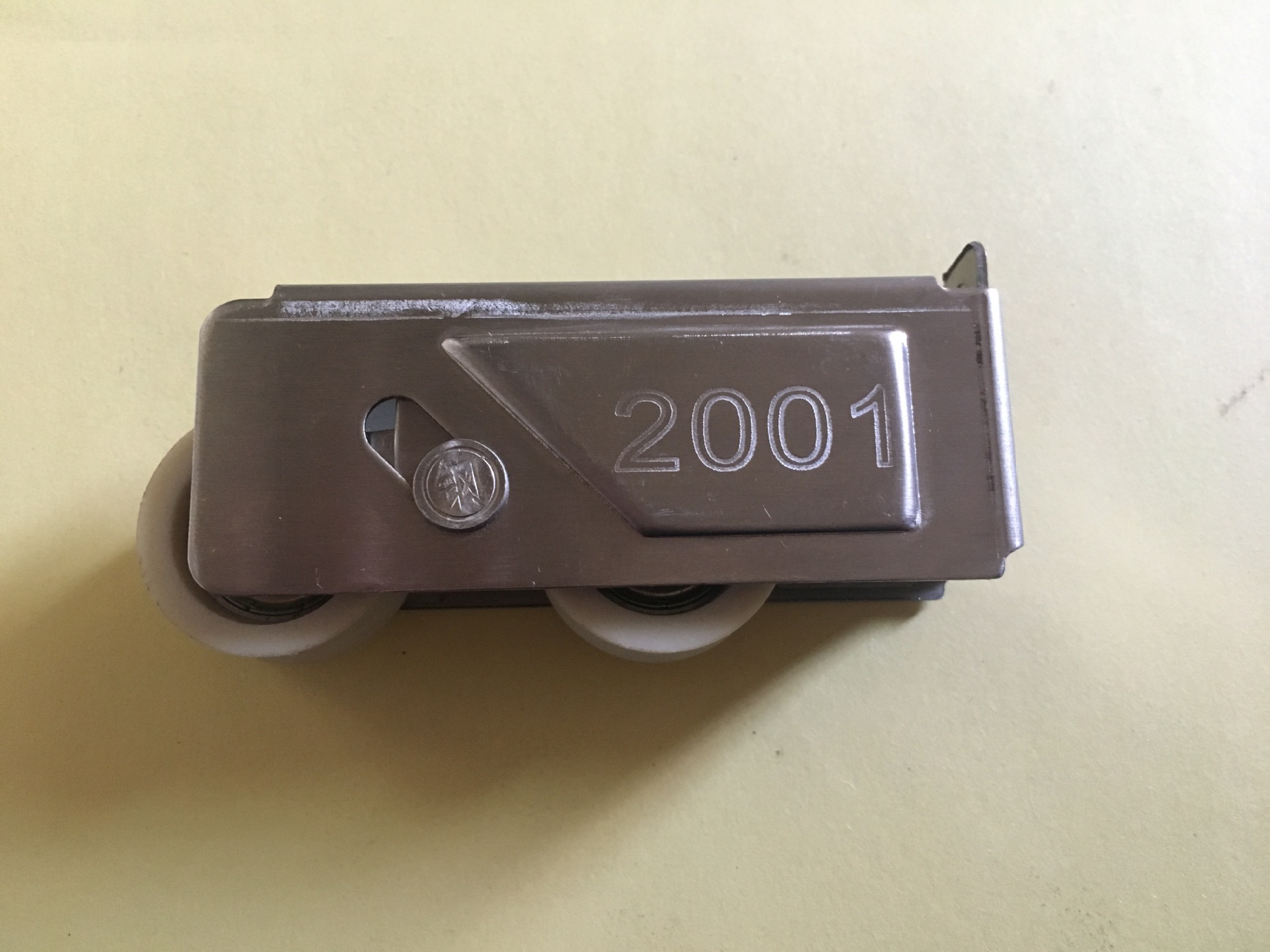 厂家生产重型推拉铝合金门窗滑轮2001固定双轮铝合金窗轮轴承滑轮