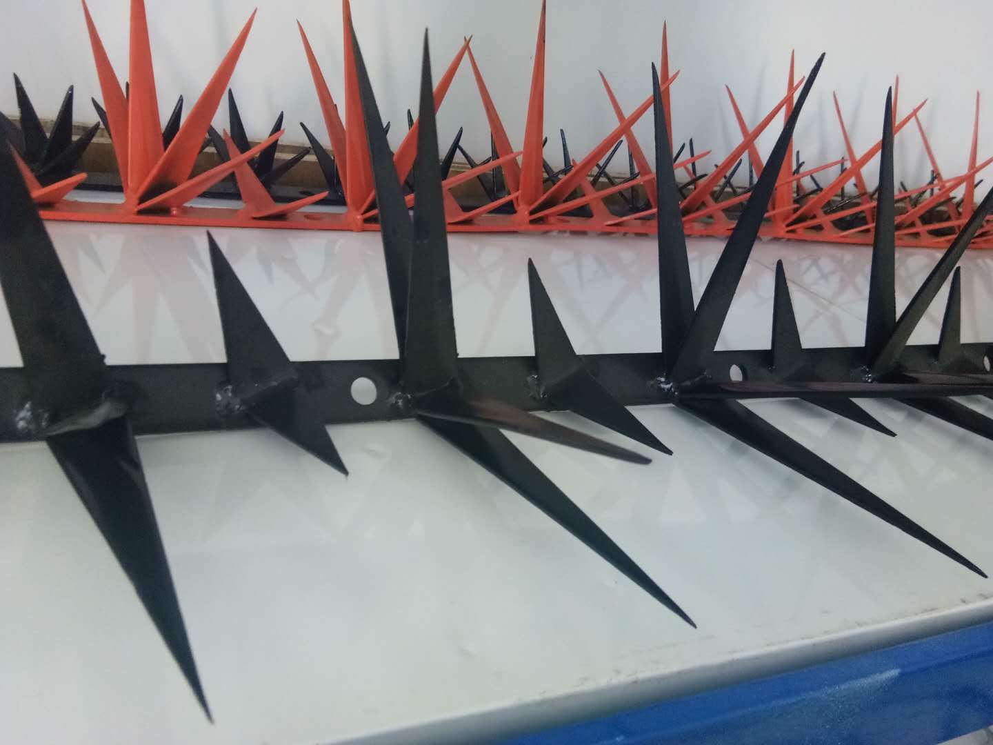 防爬刺钉，防盗钉，四角钉，实体  厂家现货