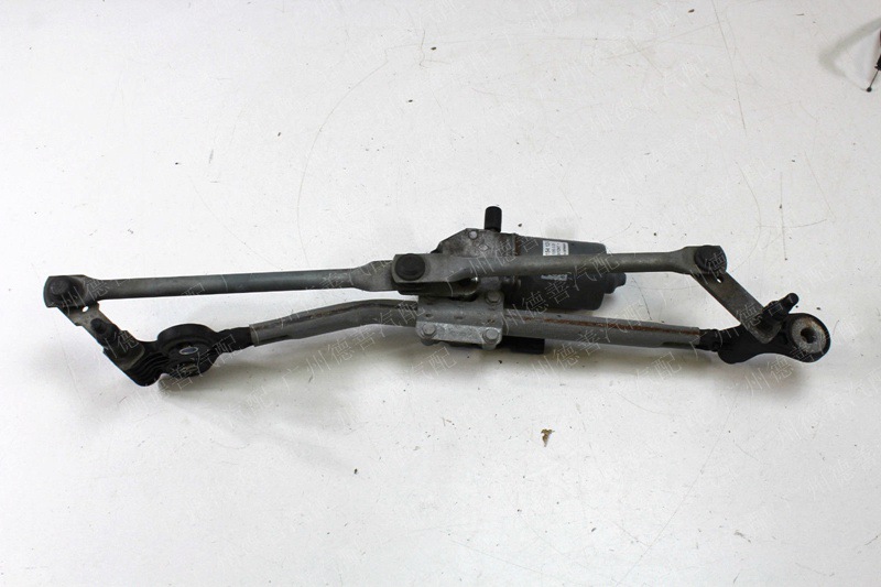 宝马E70雨刮电机1_副本