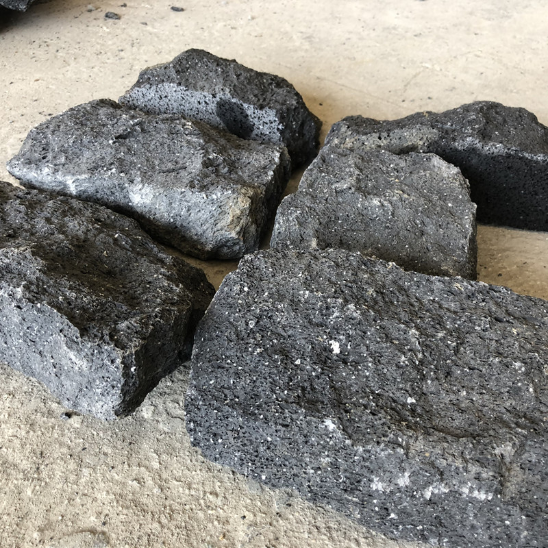火山石蘑菇石：展现独特的黑色火山岩蘑菇石美学