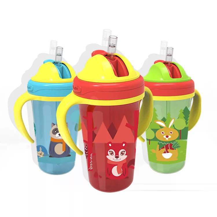 qoopo/small Q cool baby children's Cup with straw handle drinking cup drinking cup manufacturers