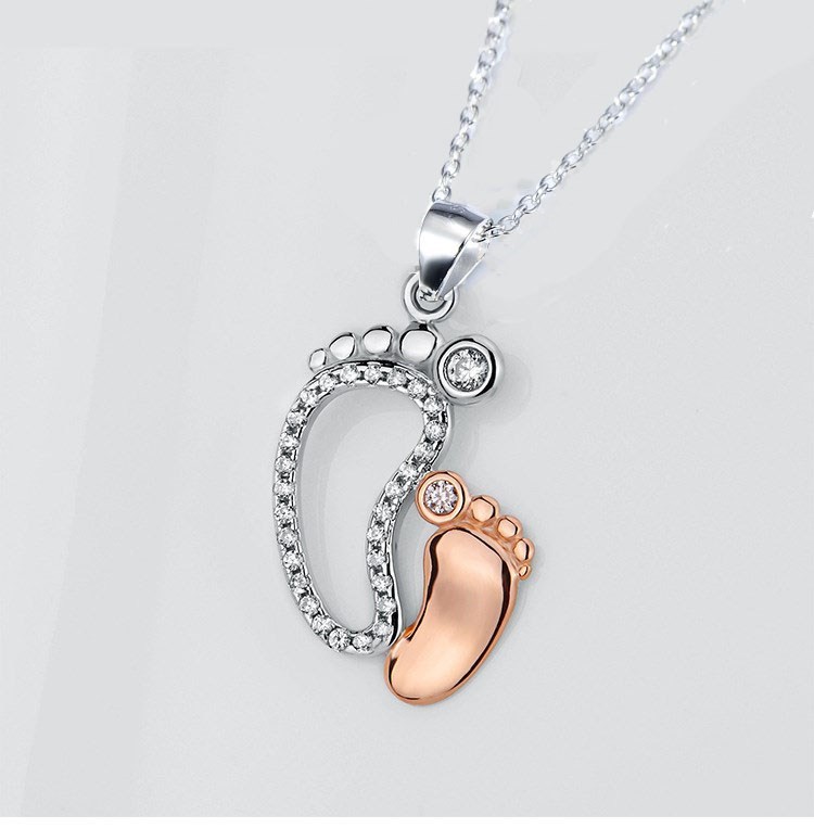 New Fashion Big Feet And Small Feet Pendants Mother&#39;s Day Family Necklace Wholesale display picture 5