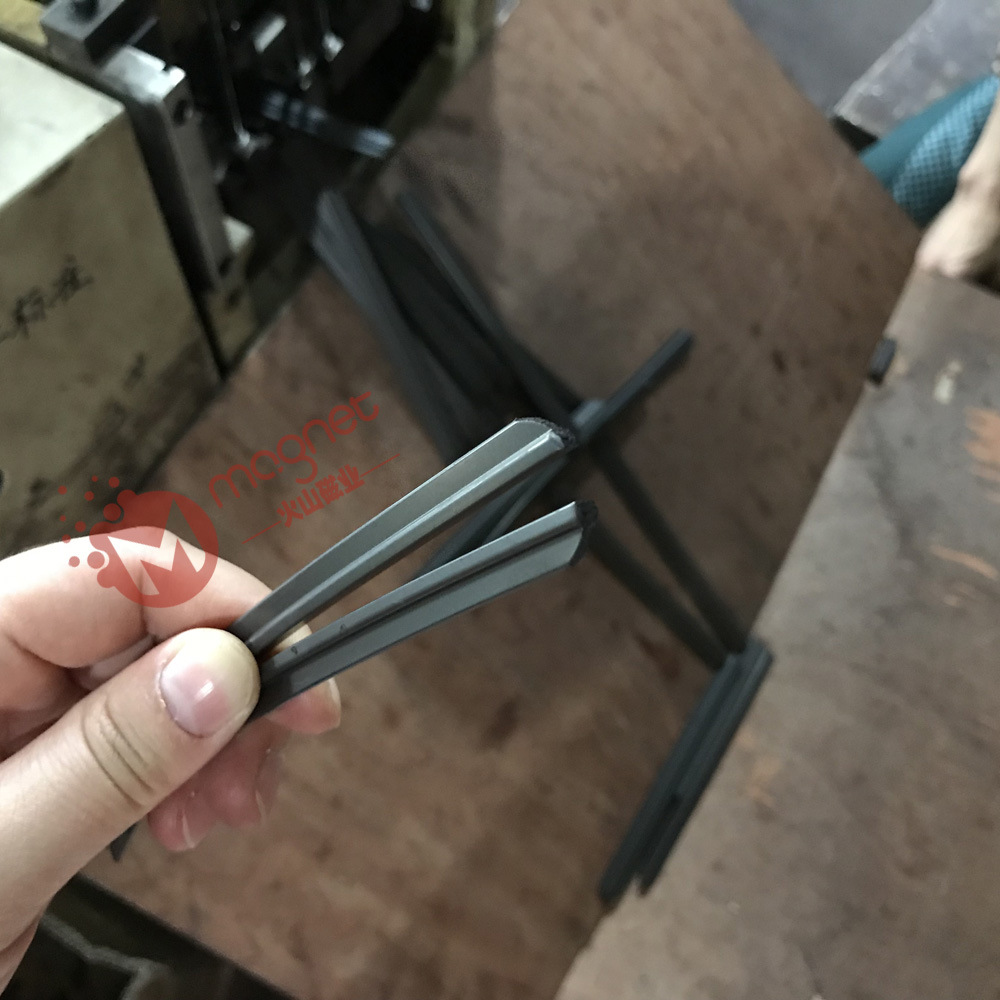 厂家供应：软沙门磁条、T型磁条、同性对吸软磁条