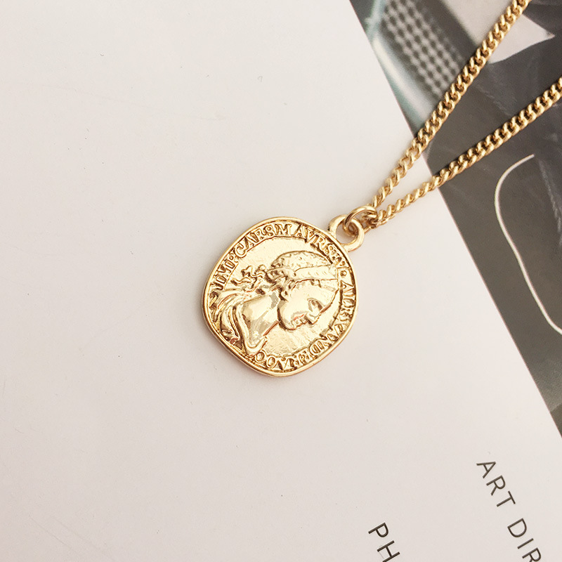 Korea Fashion Retro Gold Coin Necklace display picture 8