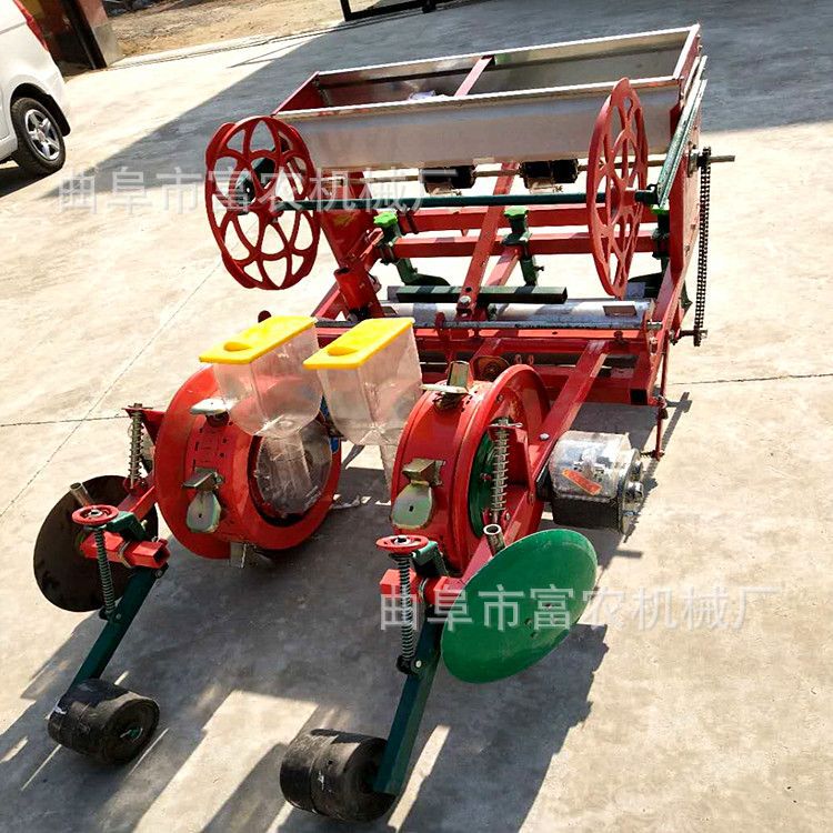 玉米谷物花生铺膜播种机厂家直销甜玉米水果玉米播种覆膜机