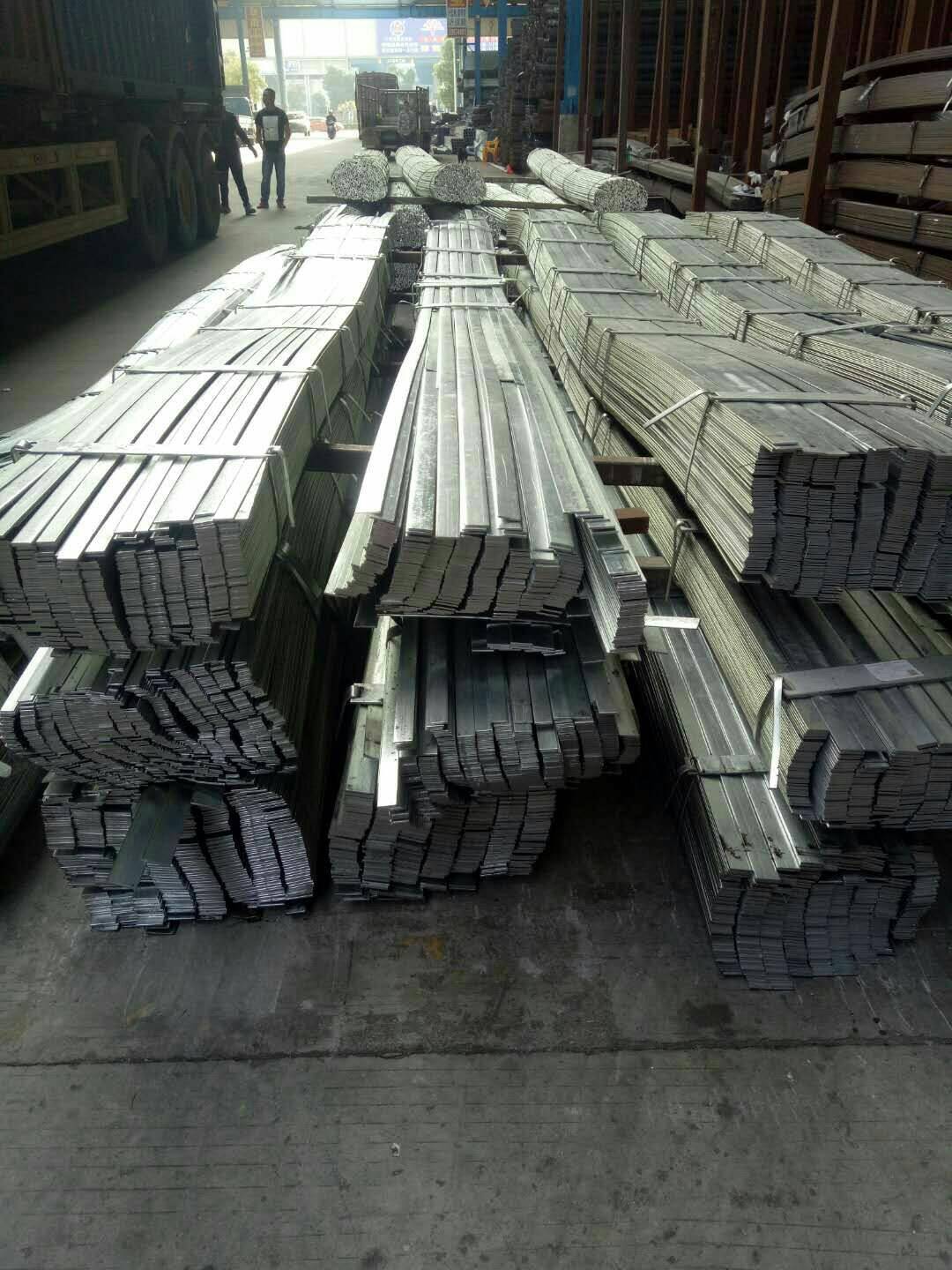 50X5镀锌扁铁 50X5镀锌扁钢 50X4-4.75-6热镀锌扁钢 热镀锌扁铁