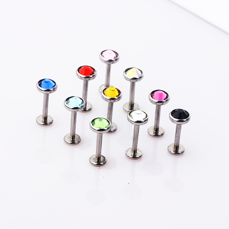 16G labret stud size and finish detail