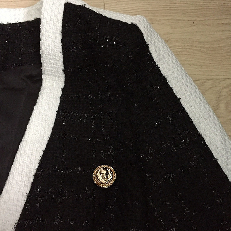 Costume femme en Poilue - Ref 3335206 Image 10