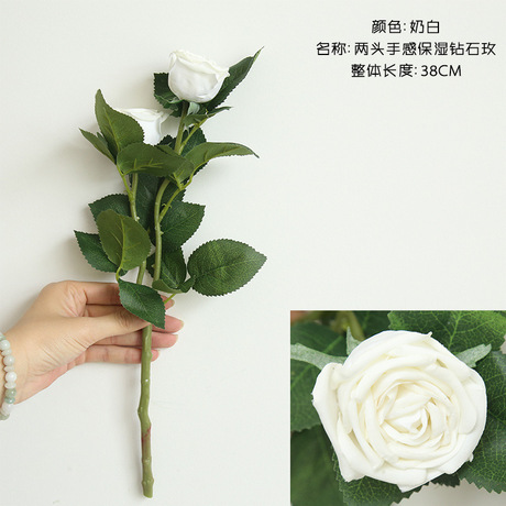 2 trà hoa hồng hồng dưỡng ẩm cảm thấy một ngôi nhà hoa nhựa nhà máy mô phỏng hoa nhân tạo cưới cầm hoa tường MW59992 Cầm hoa