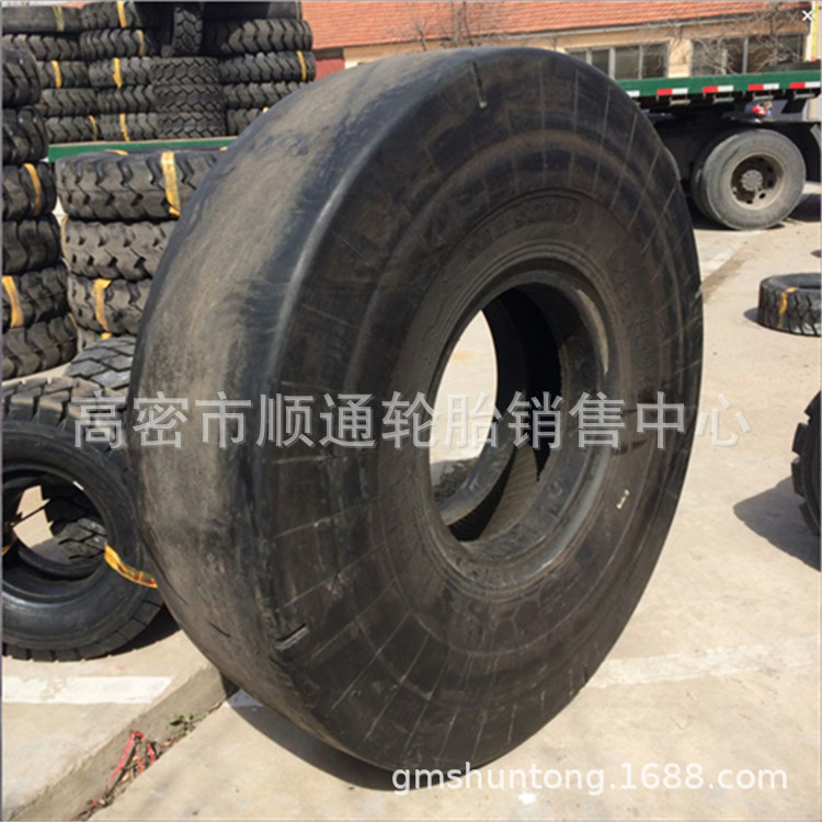 17.5/16.00-25矿井铲运机轮胎光面工程轮胎18.00-25L-5S花纹轮胎