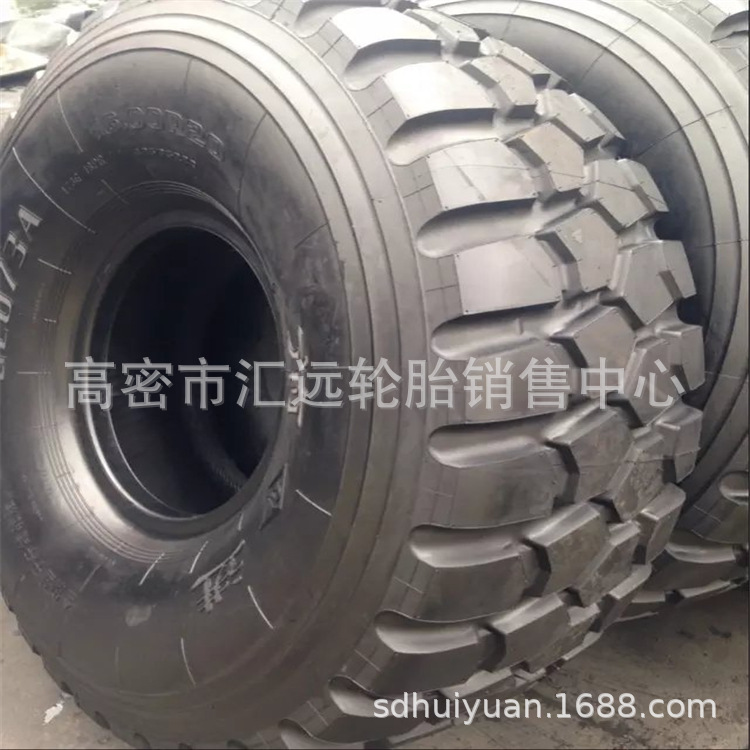 现货销售16.00R25 工程机械轮胎 起重机专用轮胎445/95R25