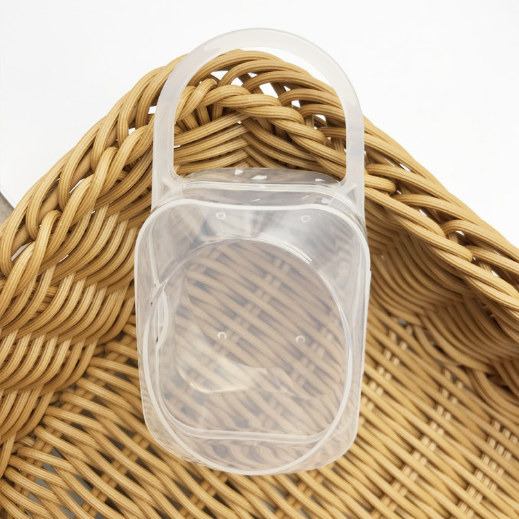 2021手提式婴儿奶嘴盒宝宝便携式安抚奶嘴收纳盒奶嘴防尘盒储存盒