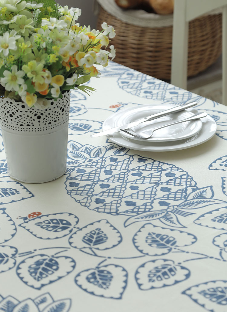 Moderne minimalistische Couchtisch- und Esstischdecke aus doppelgewebtem, dickem Canvas mit Blatt- und Blumenmuster, komplett aus Baumwolle._voghion.com