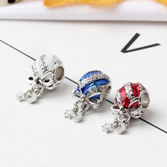 聖誕新款紅色鏤空鑲鑽骷髏頭串珠 DIY個性星星月亮吊墜手鍊掛件