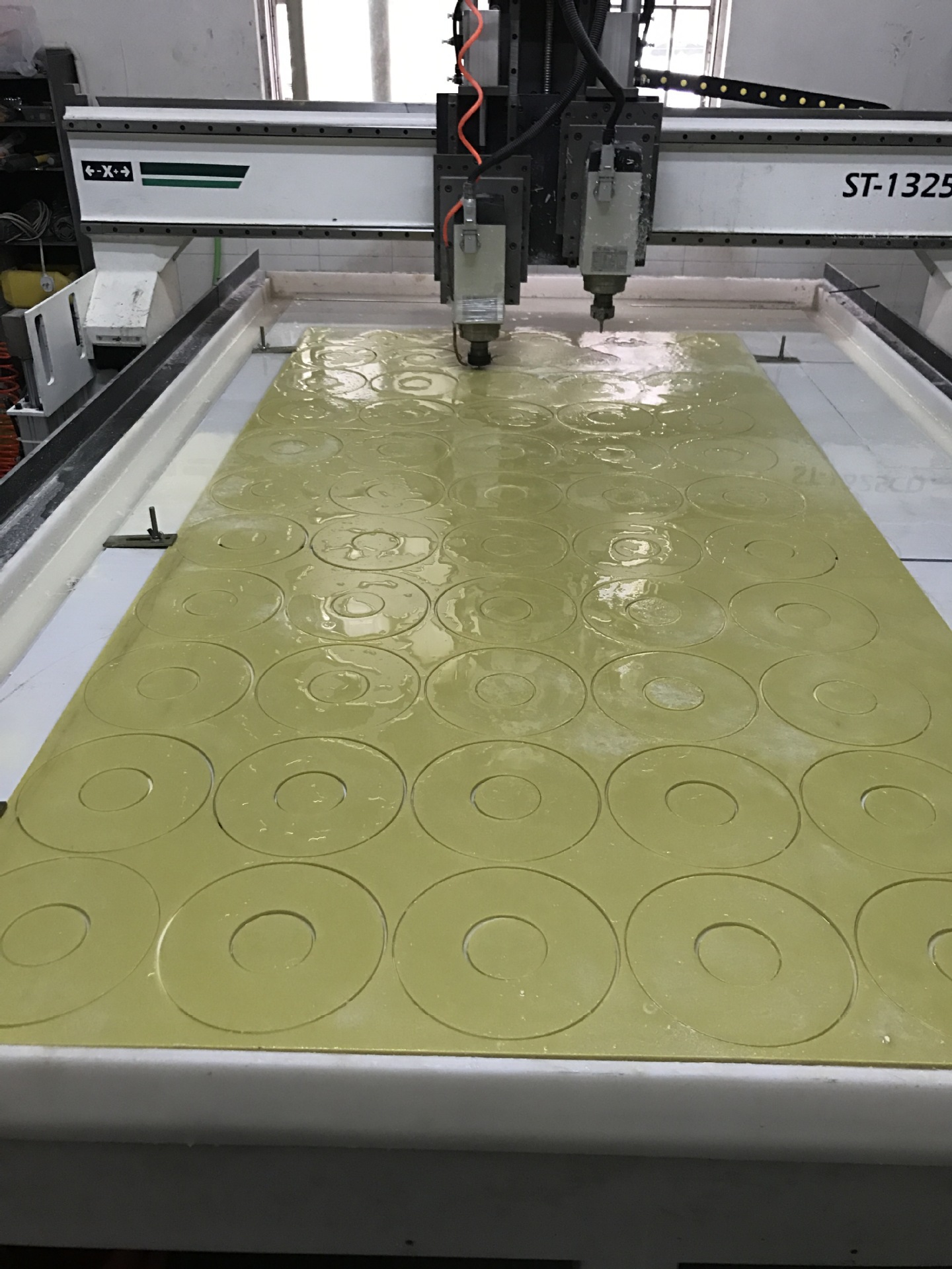 8844795628_2102697167