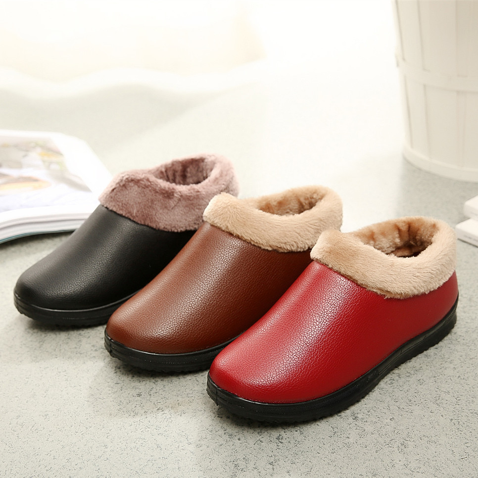 厂家出售新款冬季女棉鞋妈妈高帮加厚挡风加绒圆头软底暖和棉靴