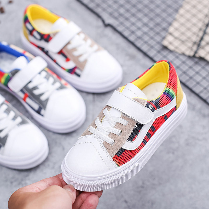 2018夏季新款儿童学生网面透气鞋子男女童镂空板鞋运动休闲鞋