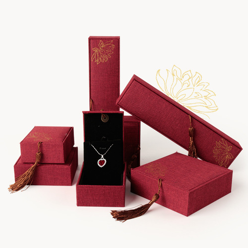 Manufacturer of Bracelet, Necklace, Ring, Earrings, Jade Pendant Box, Jewelry Packaging, Gift Box, Beads Bracelet, Wholesale