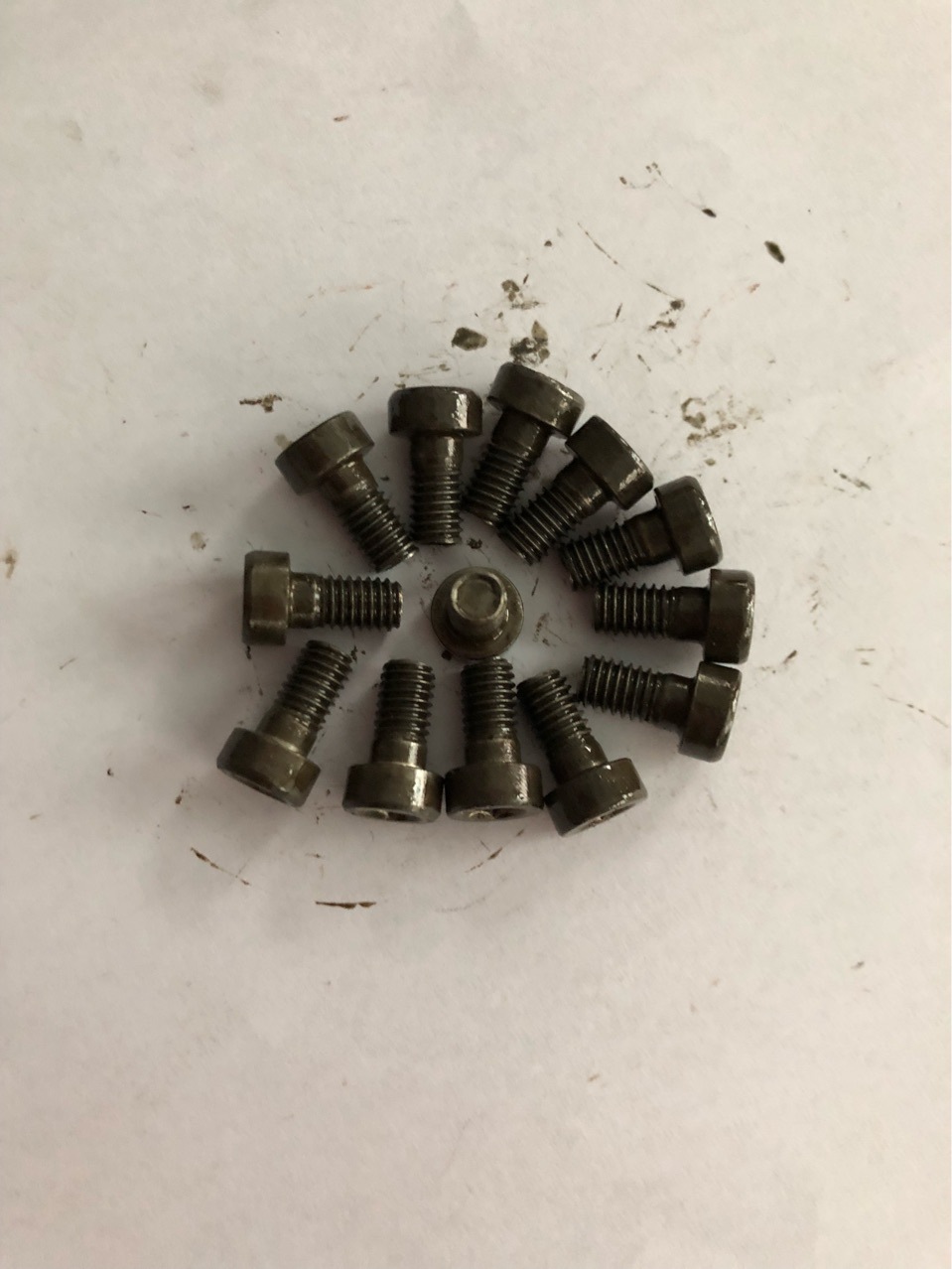 厂家专制做各种级别6X12内六角非标螺钉