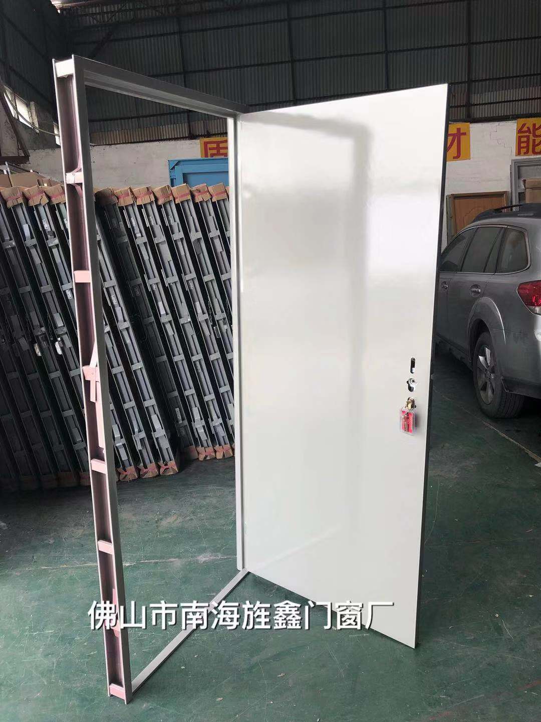 佛山厂家钢制门大量现货 保障房门钢质复合门简易铁皮防盗工程门-阿里巴巴