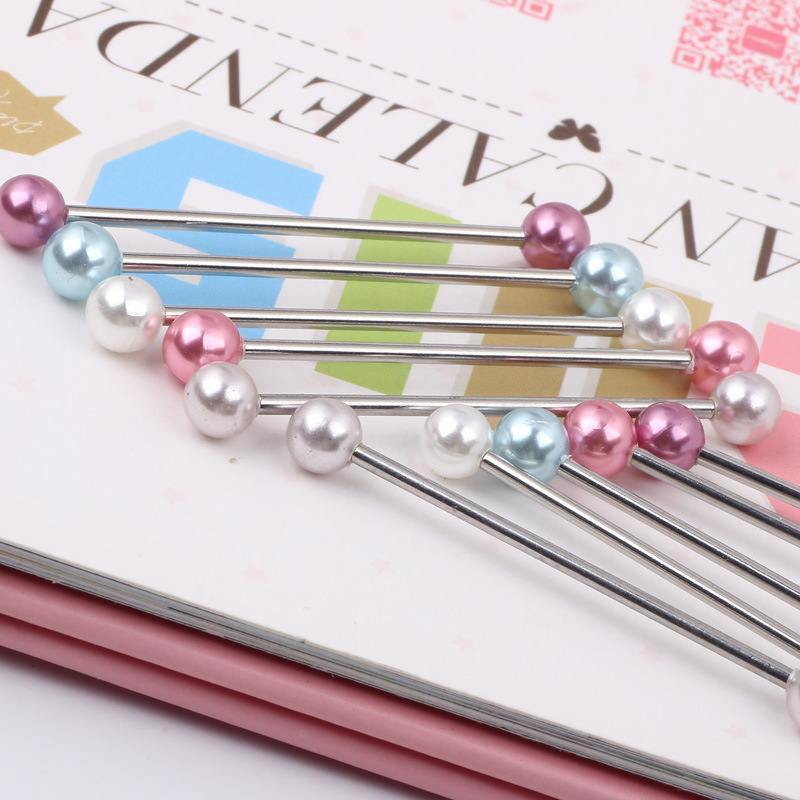 Pointed titanium steel lip stud product view