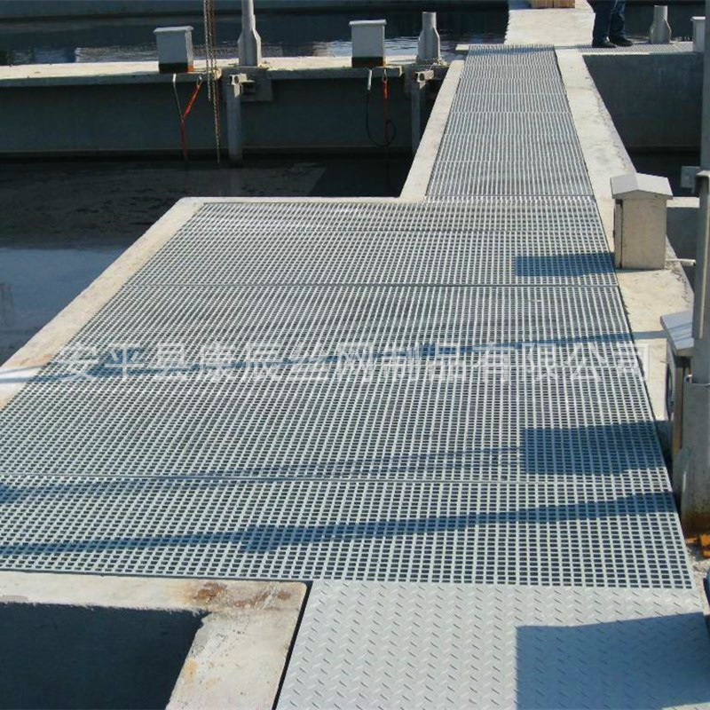 康辰厂家玻璃钢格栅 走道平台沟渠铺设用玻璃钢格栅 38x38x50
