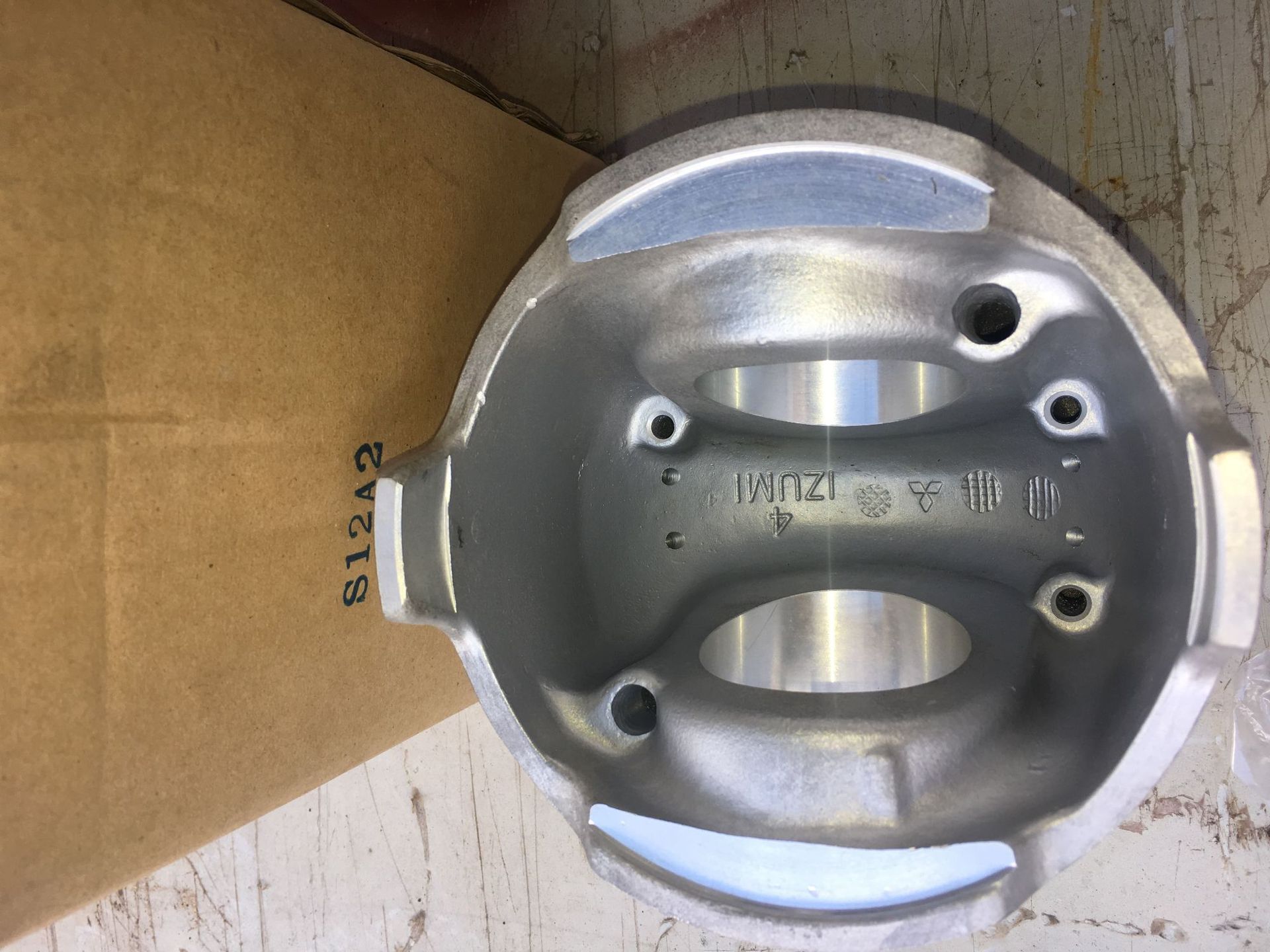 供应三菱S12A2-PTA2-S发动机活塞3725-00700