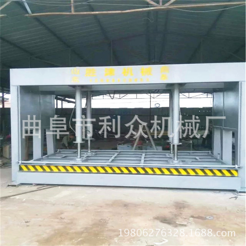 大连 压板压门定型机械 厂家直销各种压缩机