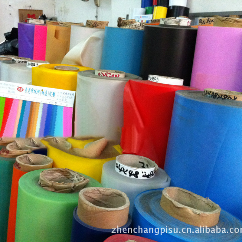 厂家直销PVC玻璃丝半透明磨砂压纹彩色有色膜防水包装箱包PVC辅料