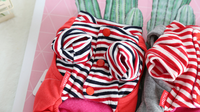 熊彩条背带四脚衣