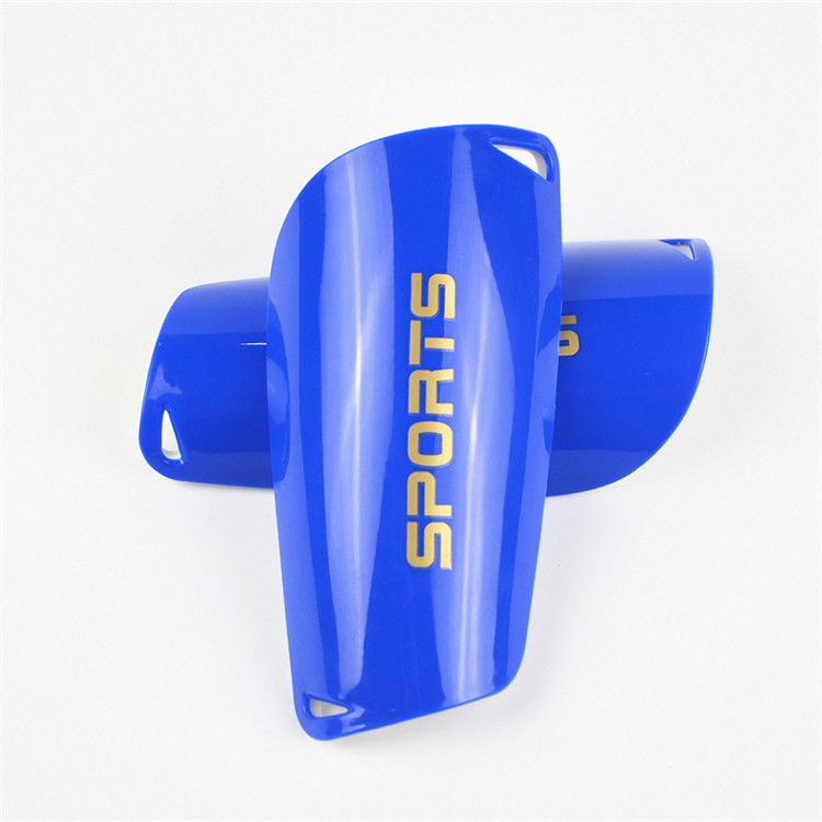 厂家批发足球护腿板插板sports队标护胫刺客护腿足球周边用品现货