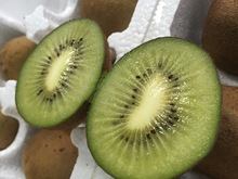 Bán trước kiwi tim xanh Tứ Xuyên mới hái 5 kg ngọc kiwi trái cây không vàng đỏ Xu Xiang Kiwi