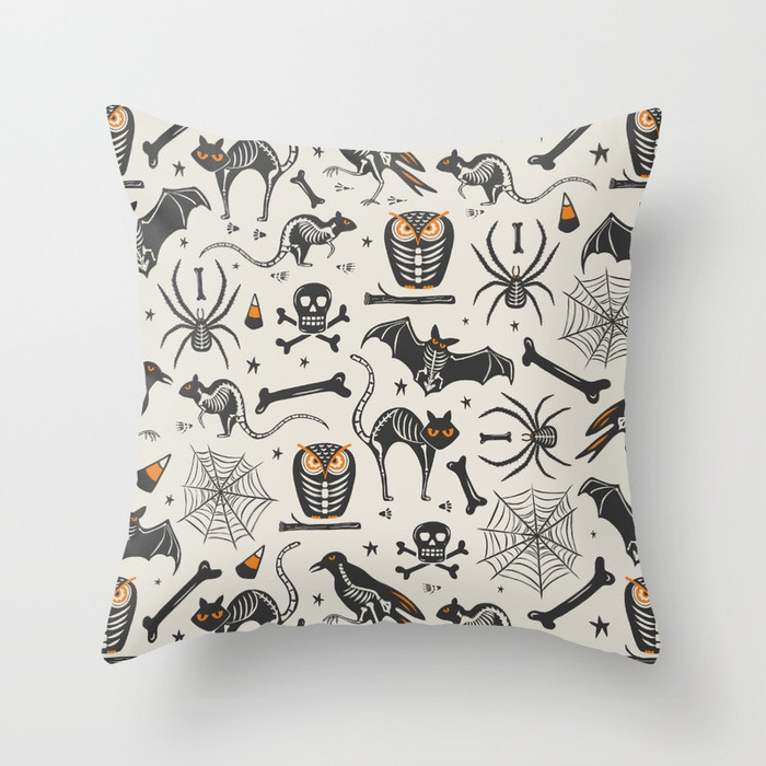 halloween-x-ray-pillows