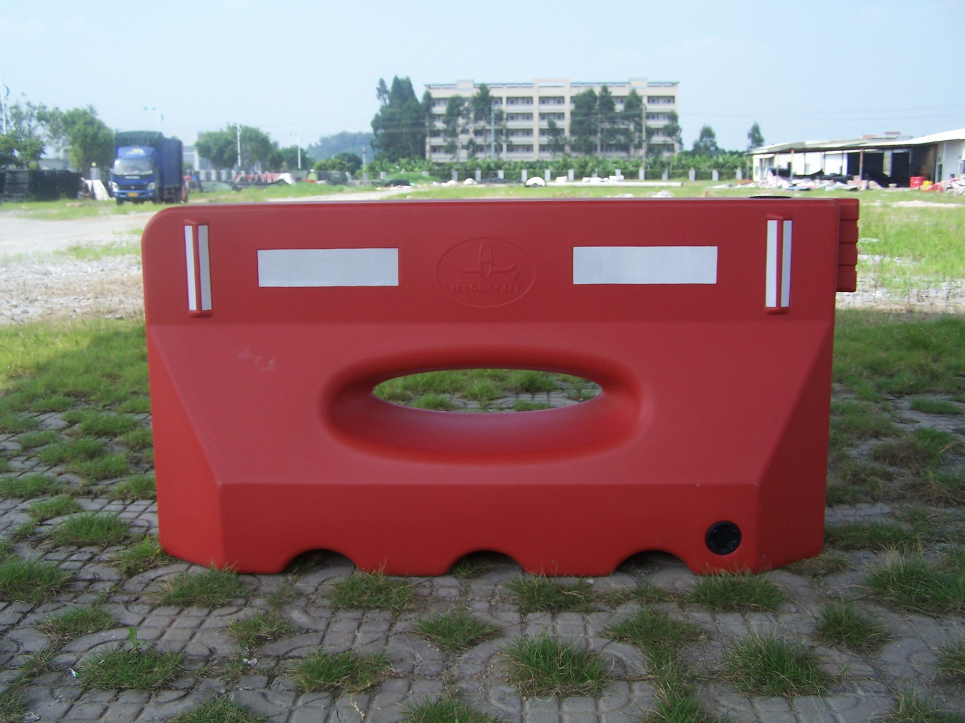 警客来厂家 吹塑水马 交通安全防撞设施 650高水马 高速公路专用