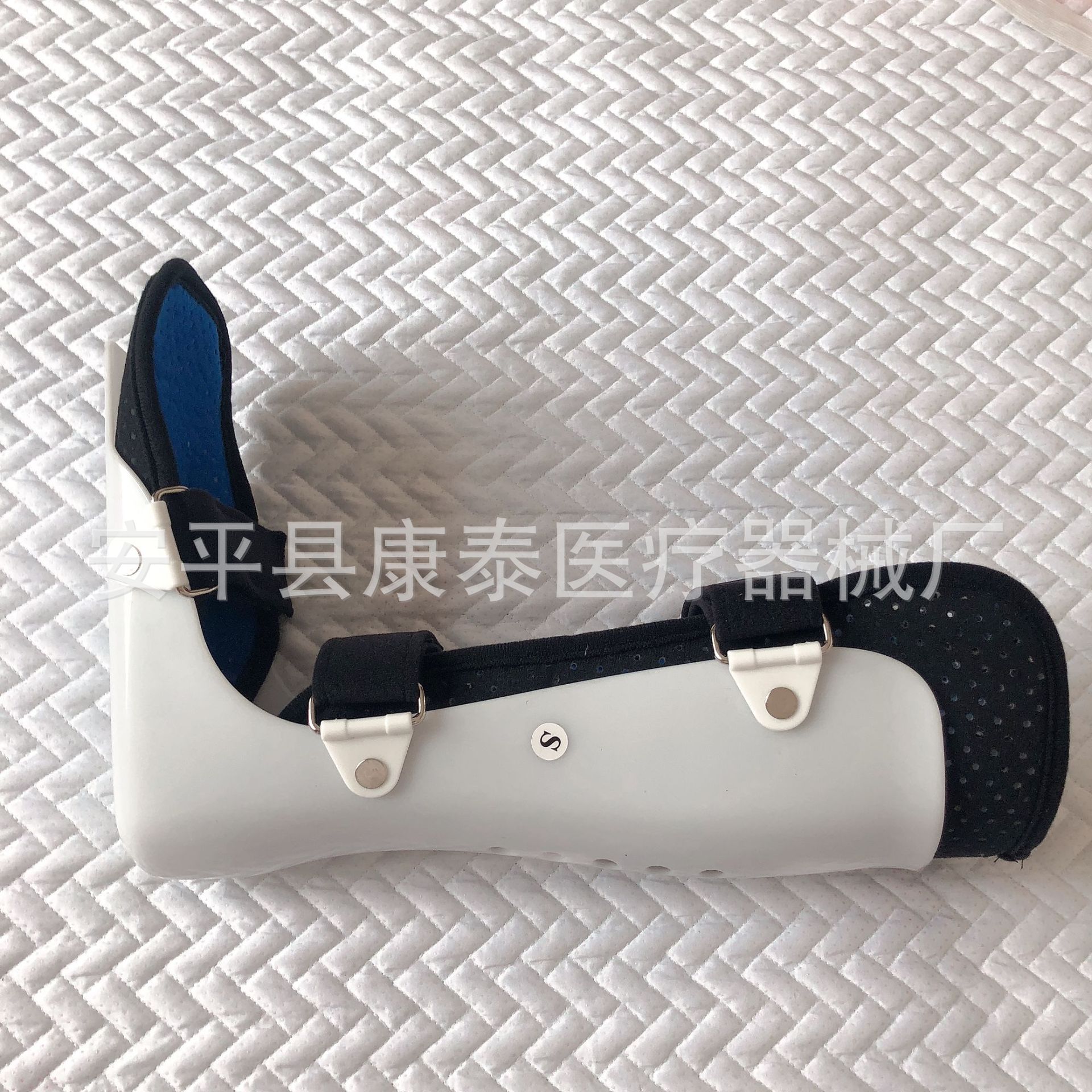 足托2.JPG