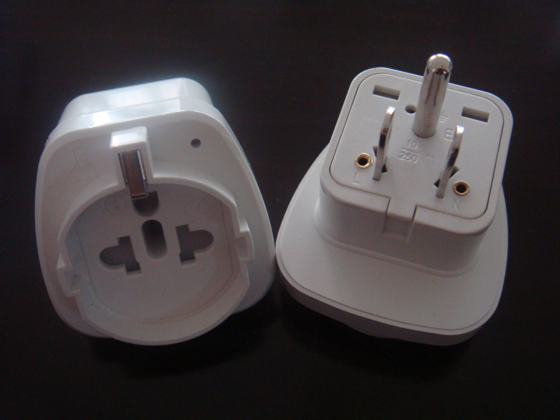 美标转换插头 德法插头转美式插头