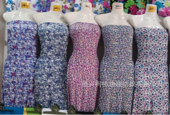 厂家供应 人造棉活性印花 植物印花面料 时尚春夏服装面料